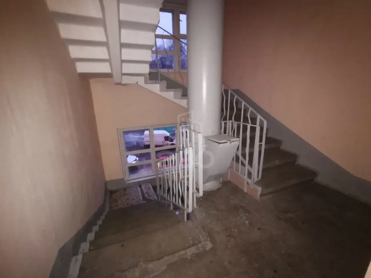 трехкомнатная квартира в Санкт-Петербурге по адресу: Буренина ул., 1, к 2