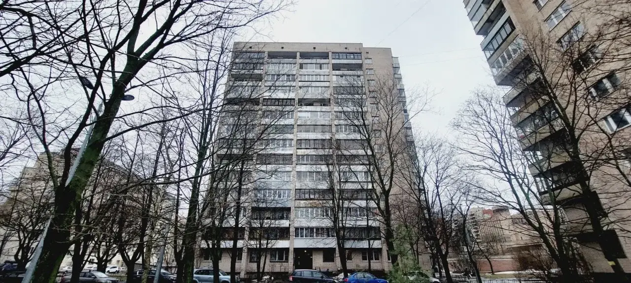 однокомнатная квартира в Санкт-Петербурге по адресу: Жака Дюкло ул., 10