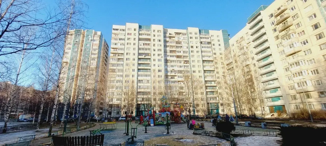 однокомнатная квартира в Санкт-Петербурге по адресу: Комендантский проспект, 22, к 2