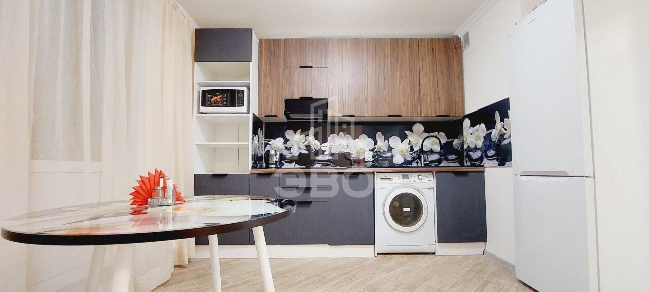 однокомнатная квартира в Санкт-Петербурге по адресу: Кустодиева ул., 3, к 3