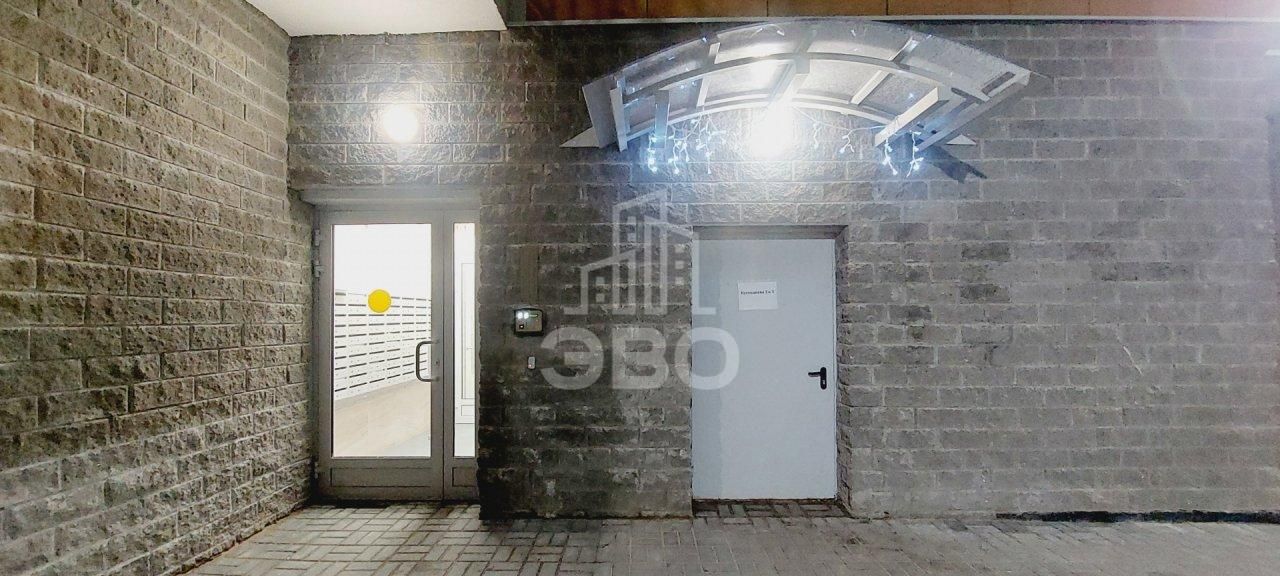 однокомнатная квартира в Санкт-Петербурге по адресу: Кустодиева ул., 3, к 3