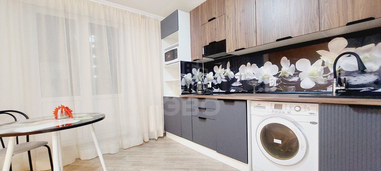 однокомнатная квартира в Санкт-Петербурге по адресу: Кустодиева ул., 3, к 3