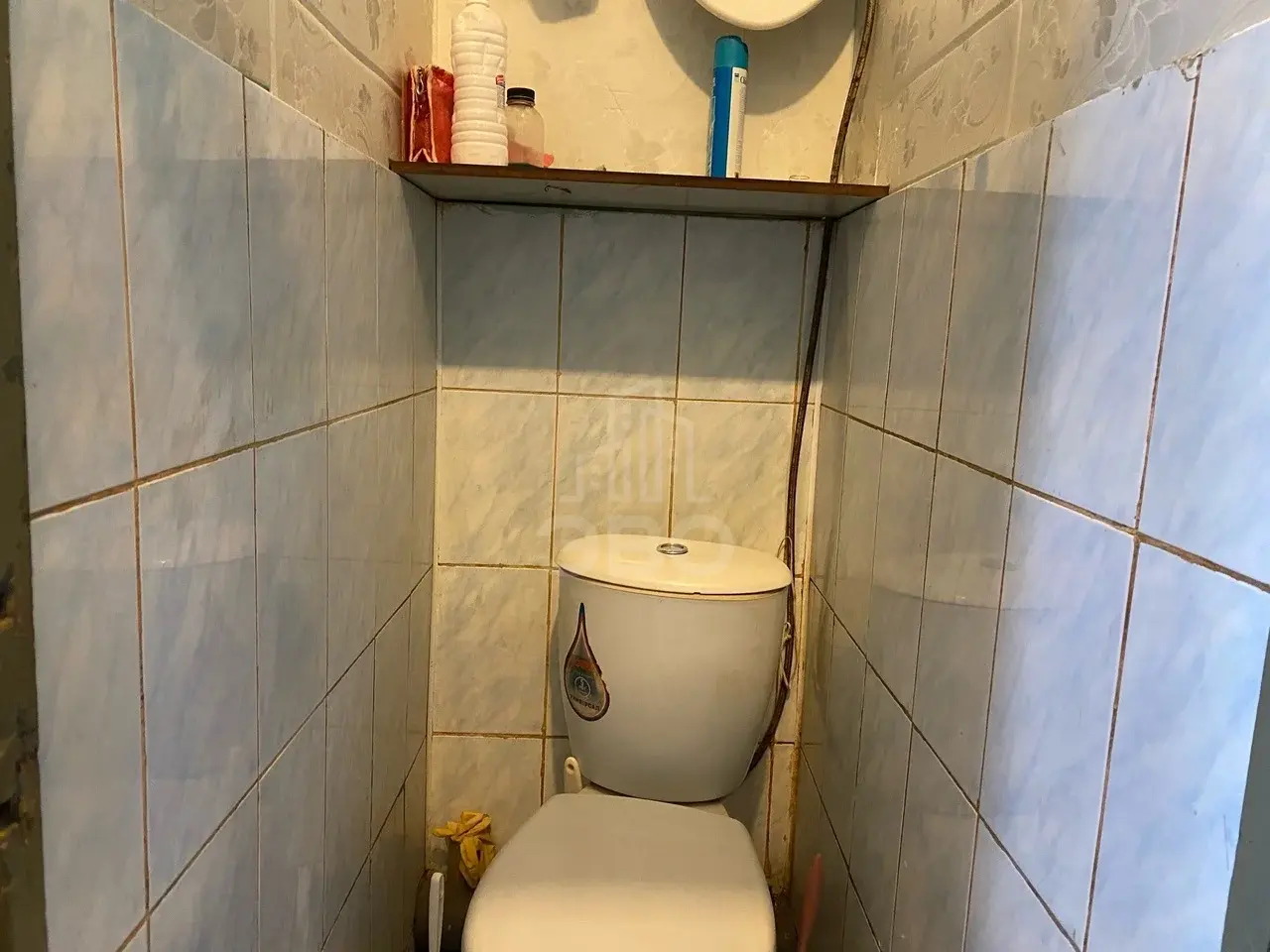 комната в Санкт-Петербурге по адресу: Стахановцев ул., 2