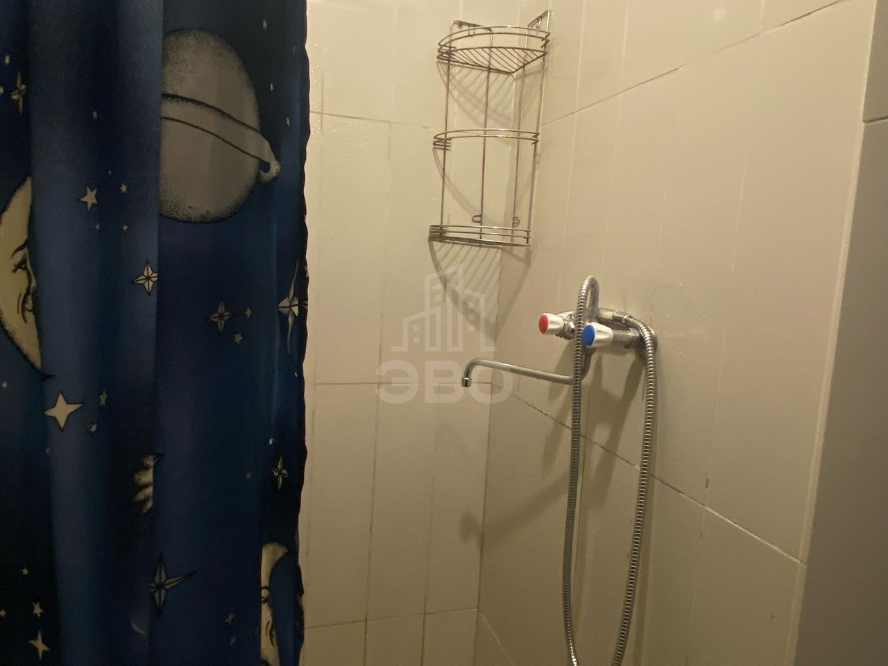 комната в Санкт-Петербурге по адресу: Стахановцев ул., 2