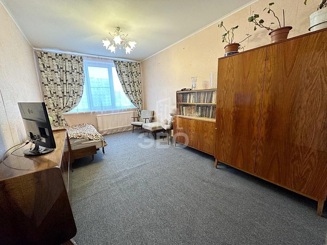 трехкомнатная квартира в Санкт-Петербурге по адресу: Художников проспект, 27, к 1