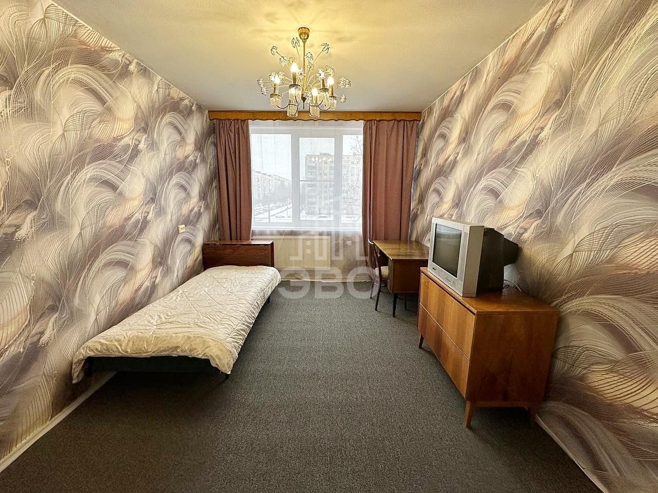 трехкомнатная квартира в Санкт-Петербурге по адресу: Художников проспект, 27, к 1