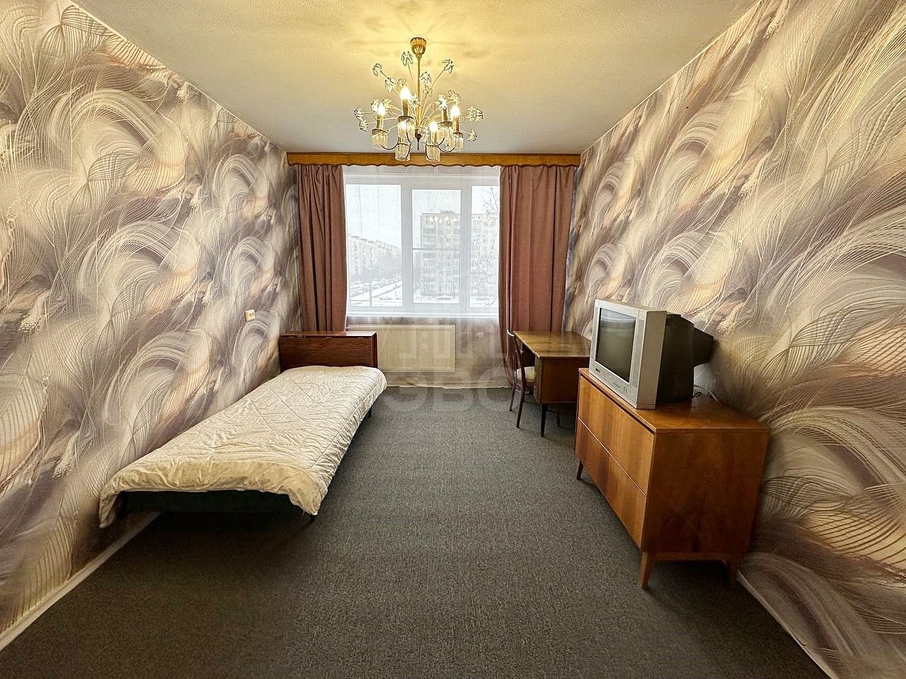 трехкомнатная квартира в Санкт-Петербурге по адресу: Художников проспект, 27, к 1