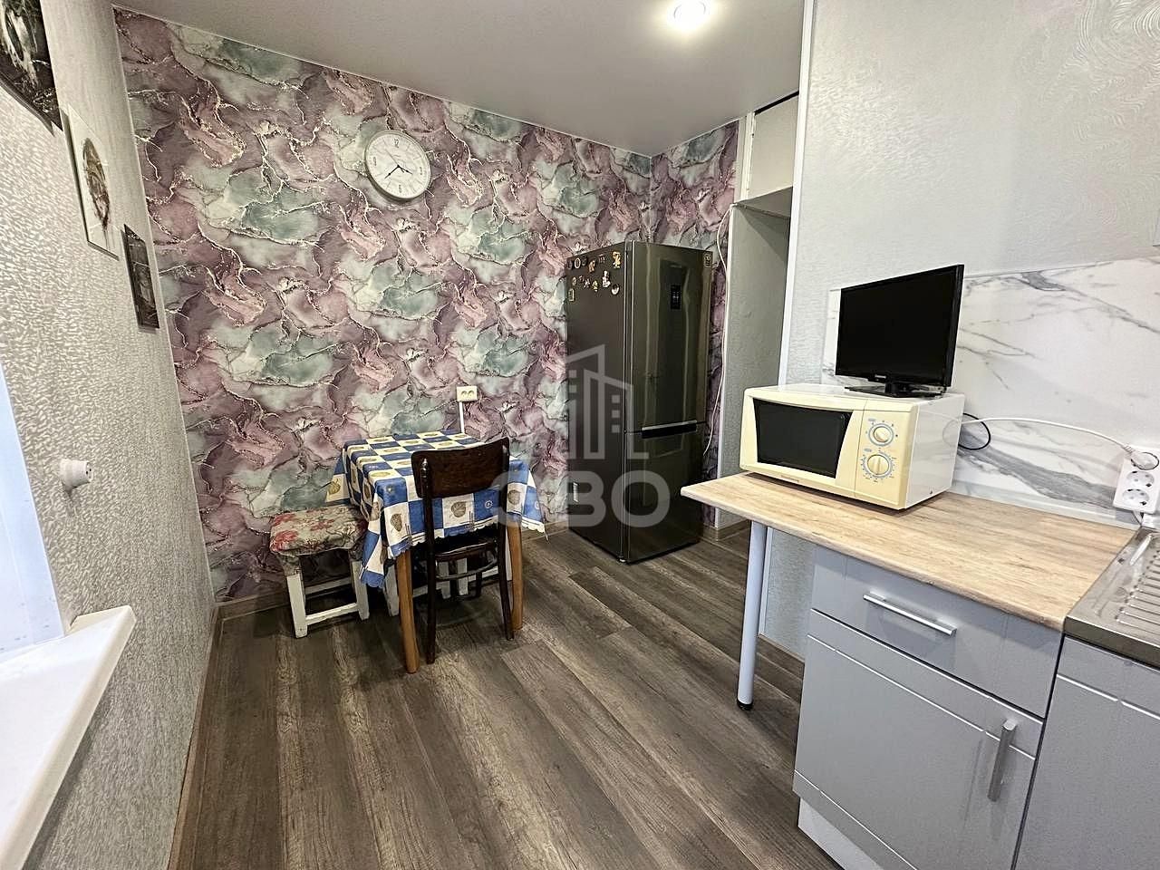 трехкомнатная квартира в Санкт-Петербурге по адресу: Художников проспект, 27, к 1