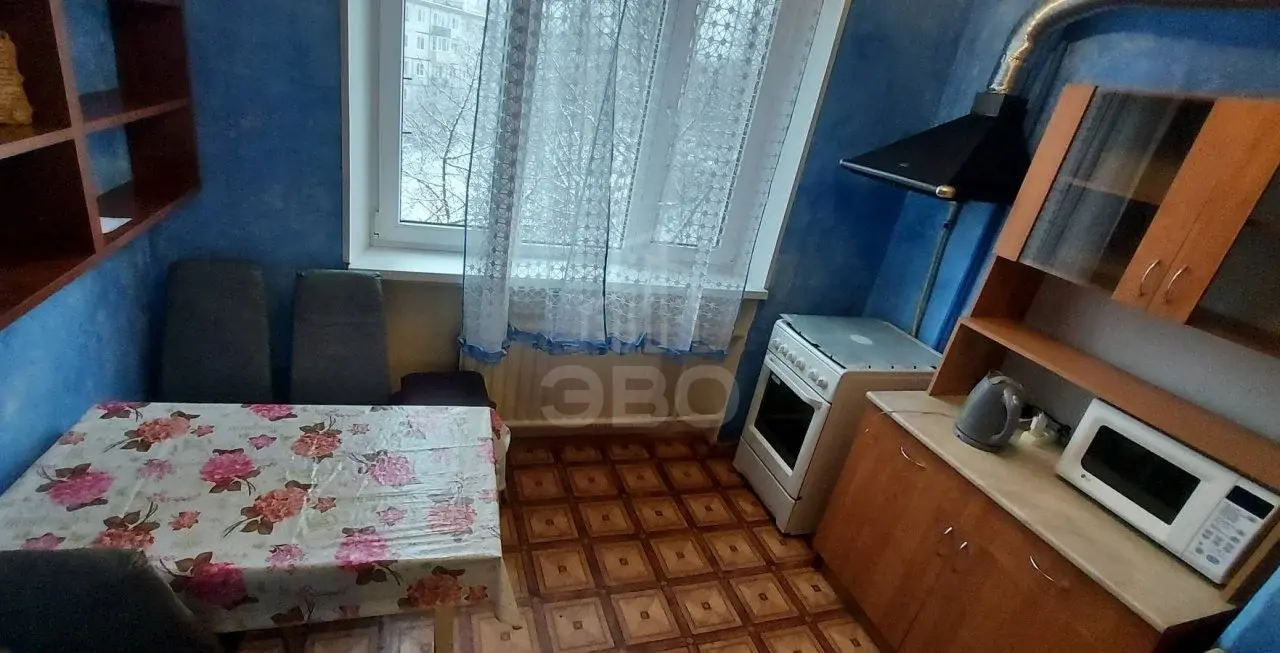 двухкомнатная квартира в Санкт-Петербурге по адресу: Стасовой ул., 4, к 1
