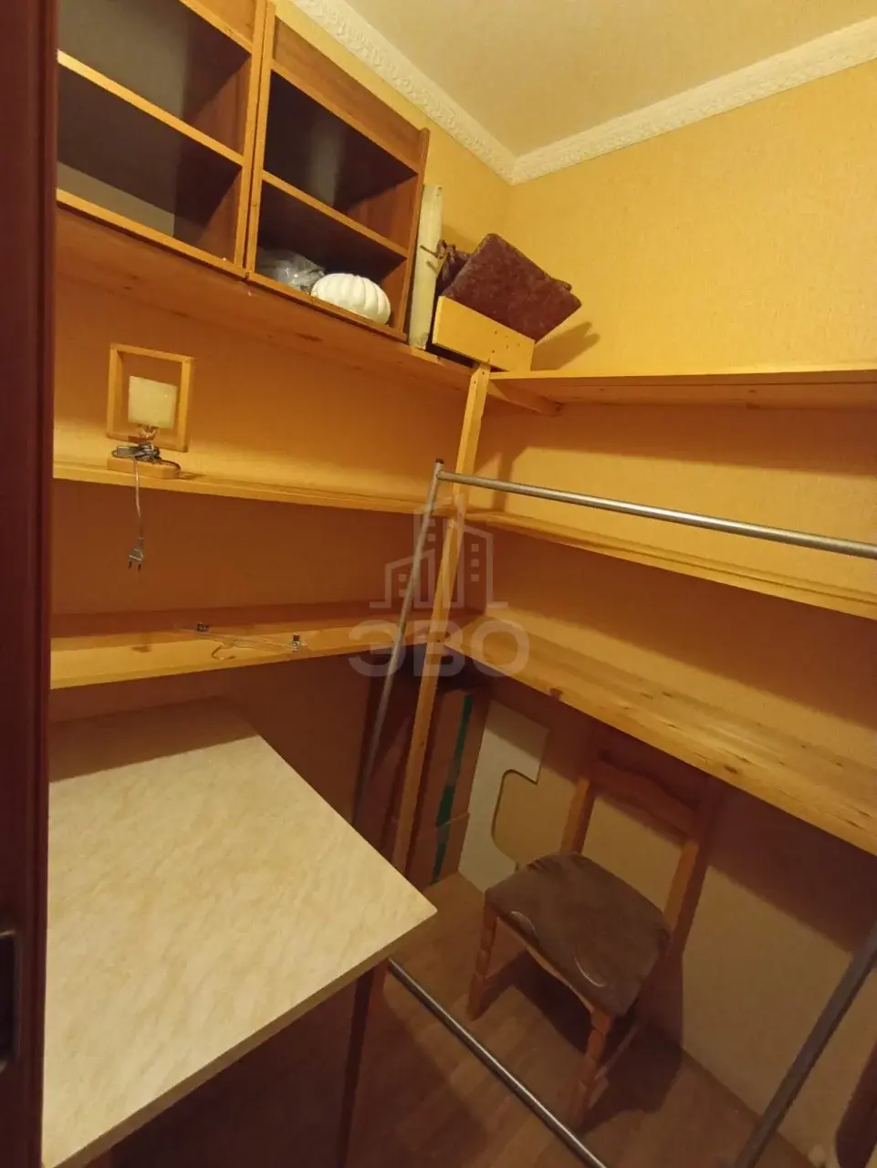 трехкомнатная квартира в Санкт-Петербурге по адресу: Альпийский пер., 32