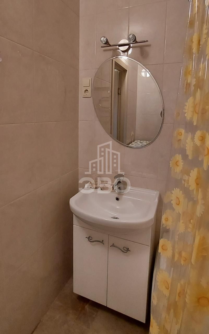 однокомнатная квартира в Санкт-Петербурге по адресу: Школьная ул., 6, к 2