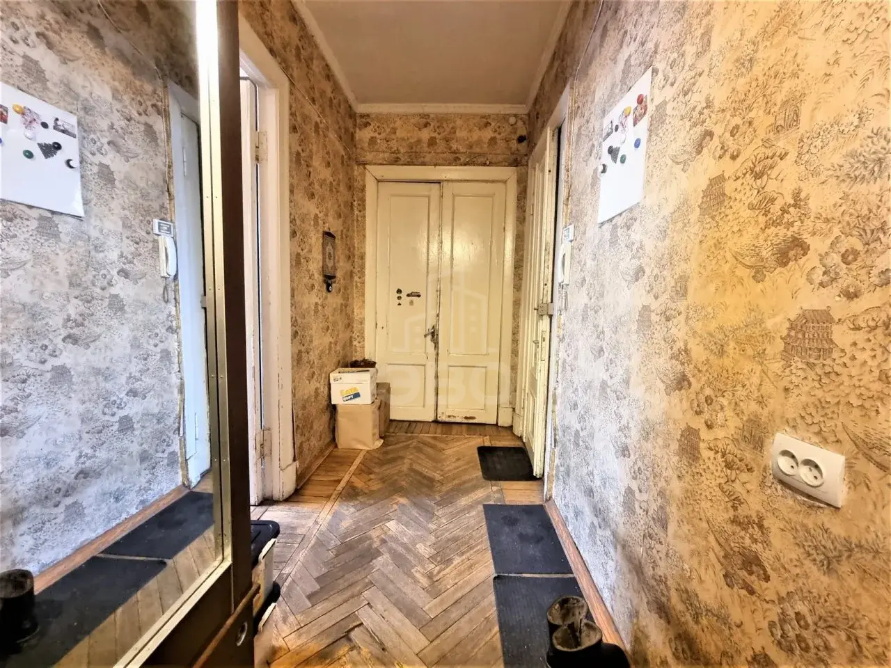 трехкомнатная квартира в Санкт-Петербурге по адресу: Московский проспект, 195