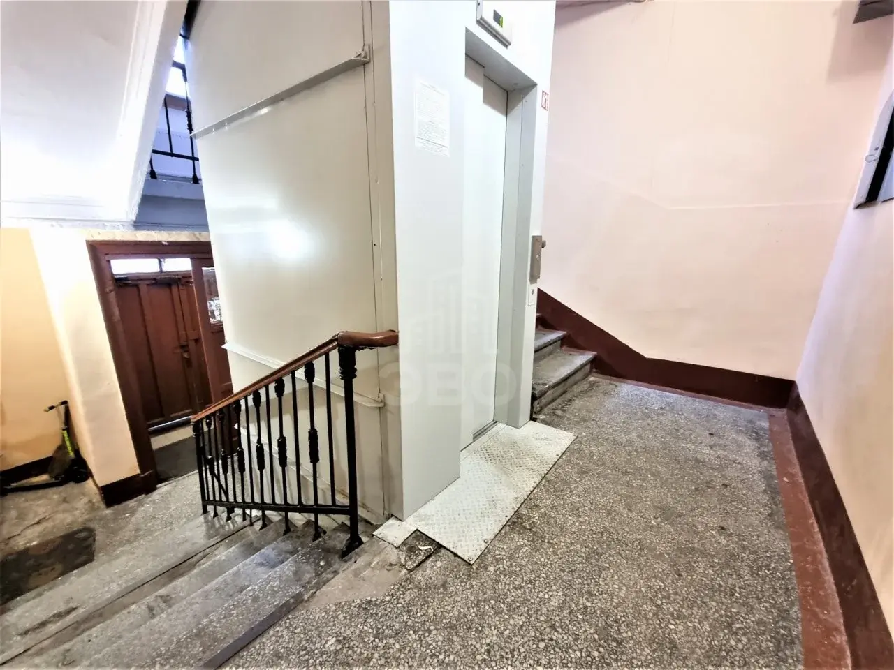трехкомнатная квартира в Санкт-Петербурге по адресу: Московский проспект, 195