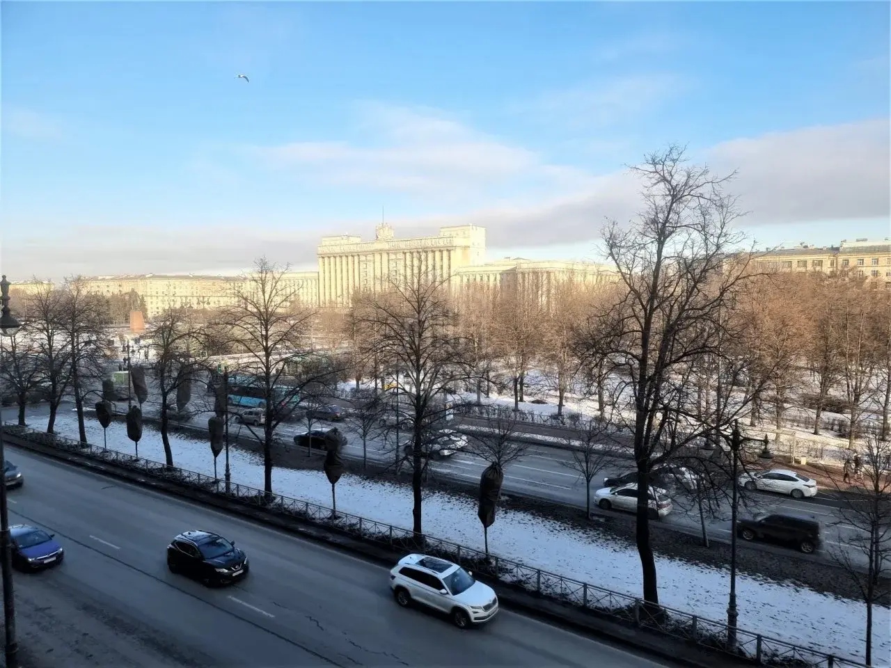 трехкомнатная квартира в Санкт-Петербурге по адресу: Московский проспект, 195