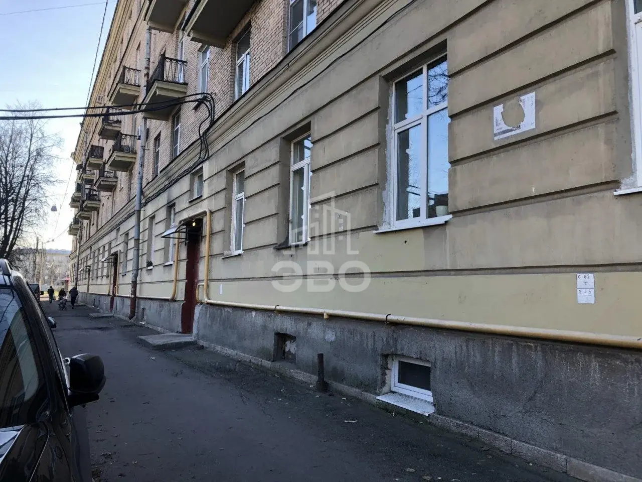комната в Санкт-Петербурге по адресу: Полярников ул., 5