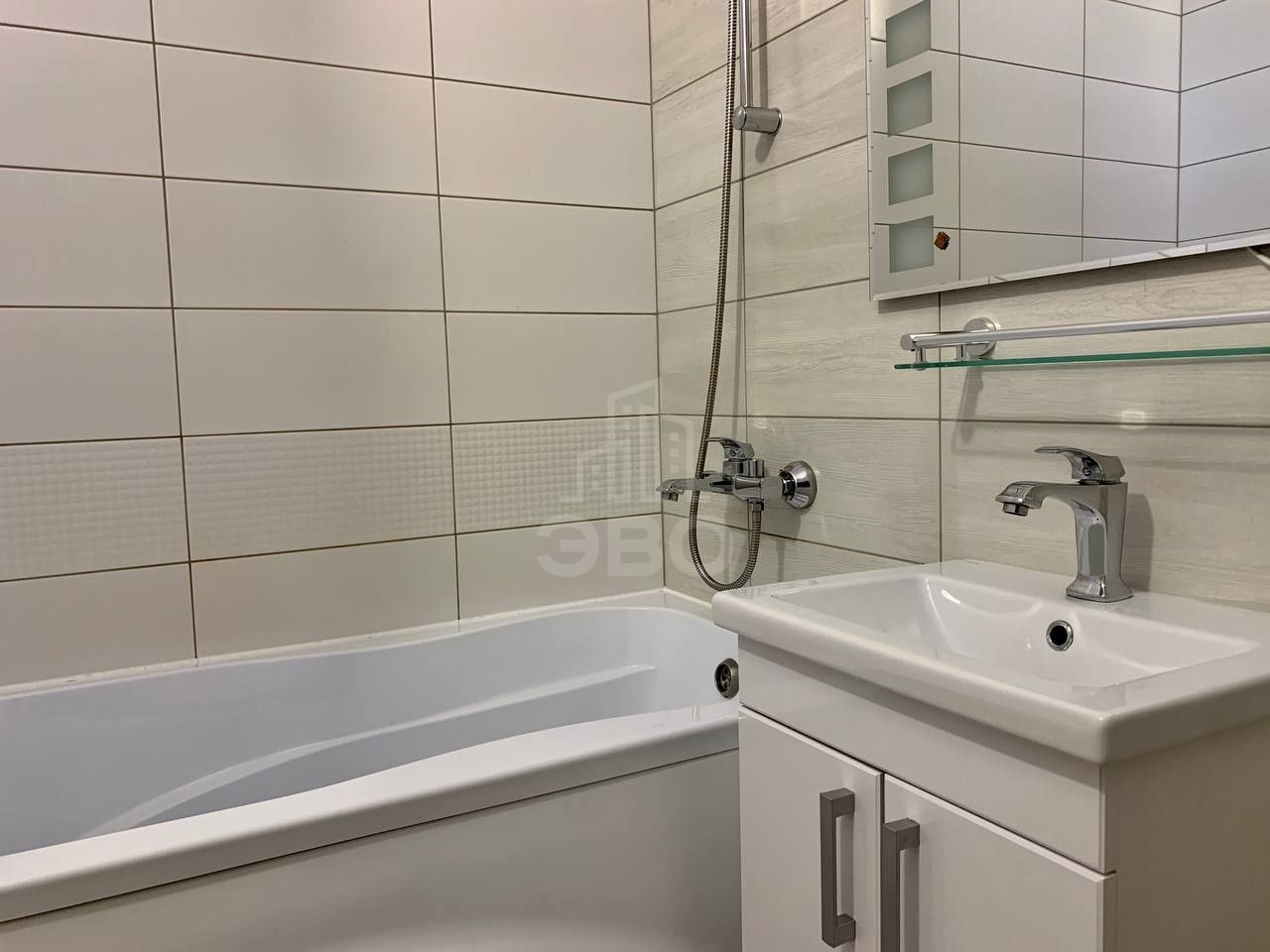 однокомнатная квартира в Санкт-Петербурге по адресу: Железнодорожный проспект, 14, к 1