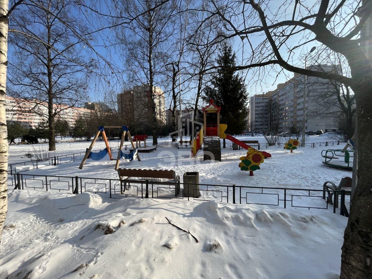 однокомнатная квартира в Санкт-Петербурге по адресу: Энгельса проспект, 111, к 1