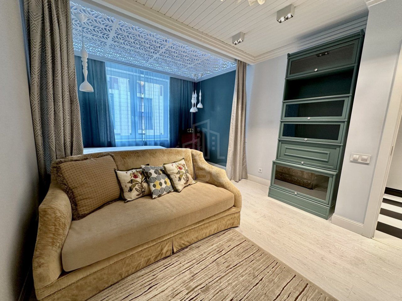 однокомнатная квартира в Санкт-Петербурге по адресу: Кременчугская ул., 9, к 1