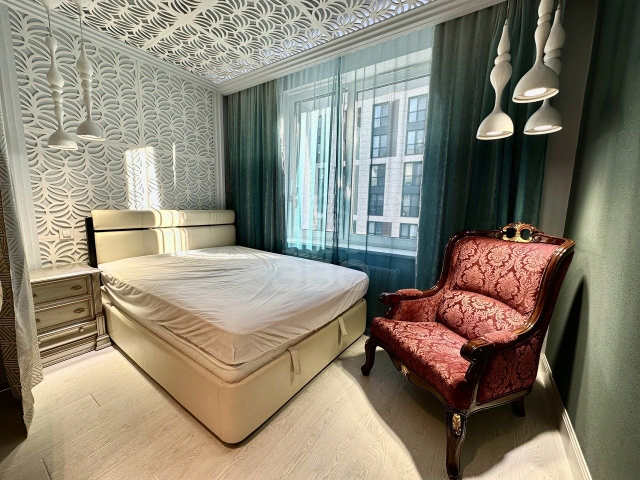 однокомнатная квартира в Санкт-Петербурге по адресу: Кременчугская ул., 9, к 1