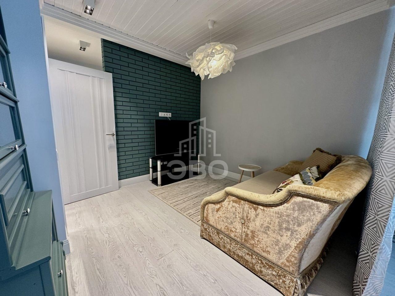 однокомнатная квартира в Санкт-Петербурге по адресу: Кременчугская ул., 9, к 1