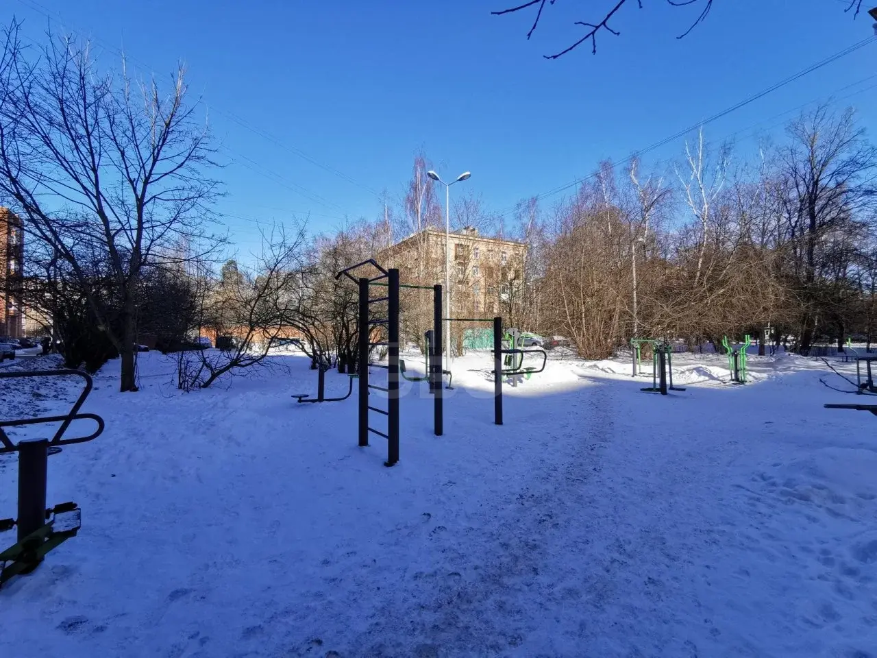 трехкомнатная квартира в Санкт-Петербурге по адресу: Тореза проспект, 33, литера А
