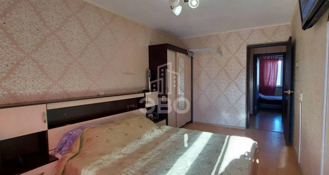 трехкомнатная квартира в Санкт-Петербурге по адресу: Тельмана ул., 43, к 3, литера А