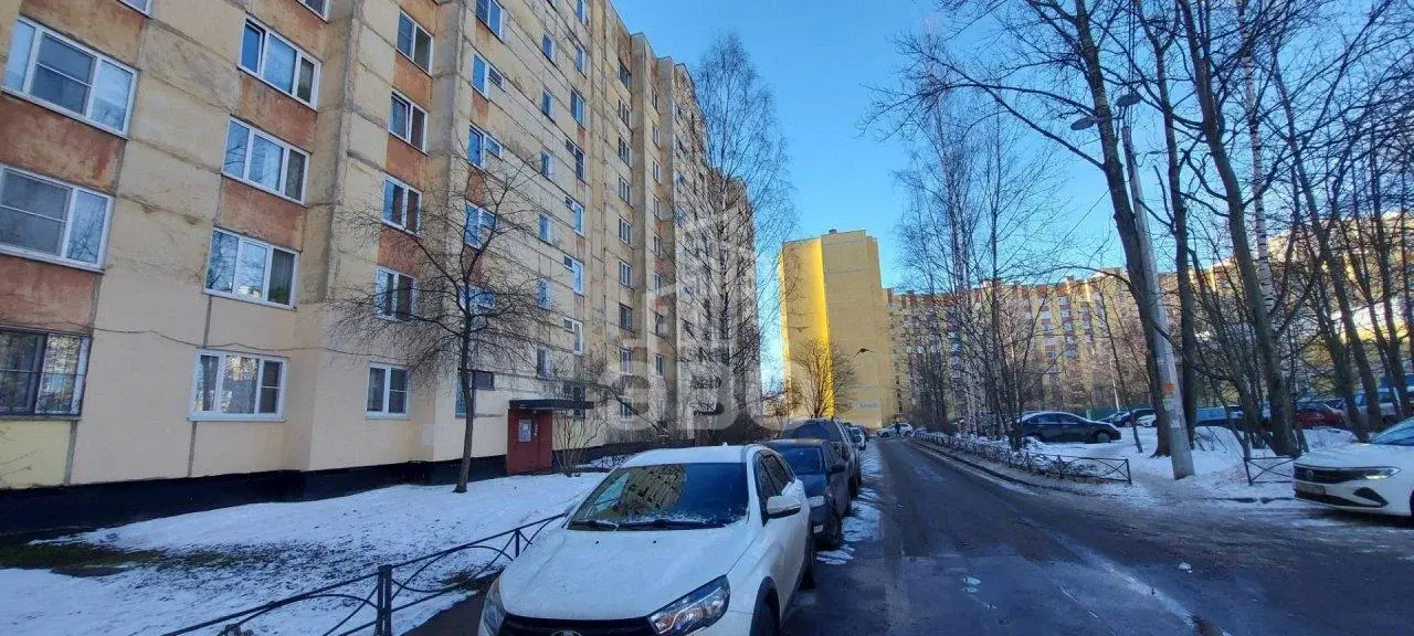 трехкомнатная квартира в Санкт-Петербурге по адресу: Тельмана ул., 43, к 3, литера А