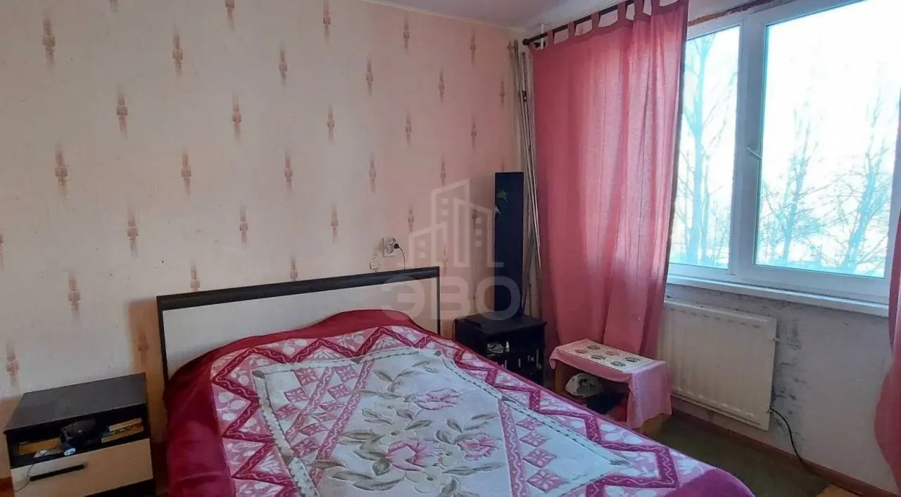 трехкомнатная квартира в Санкт-Петербурге по адресу: Тельмана ул., 43, к 3, литера А