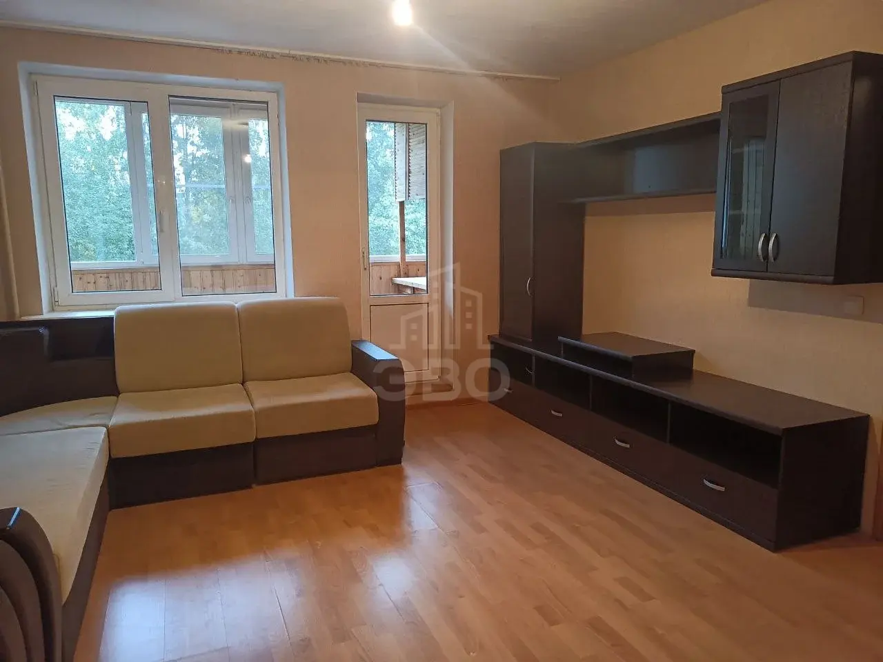 трехкомнатная квартира в Санкт-Петербурге по адресу: Камышовая ул., 16