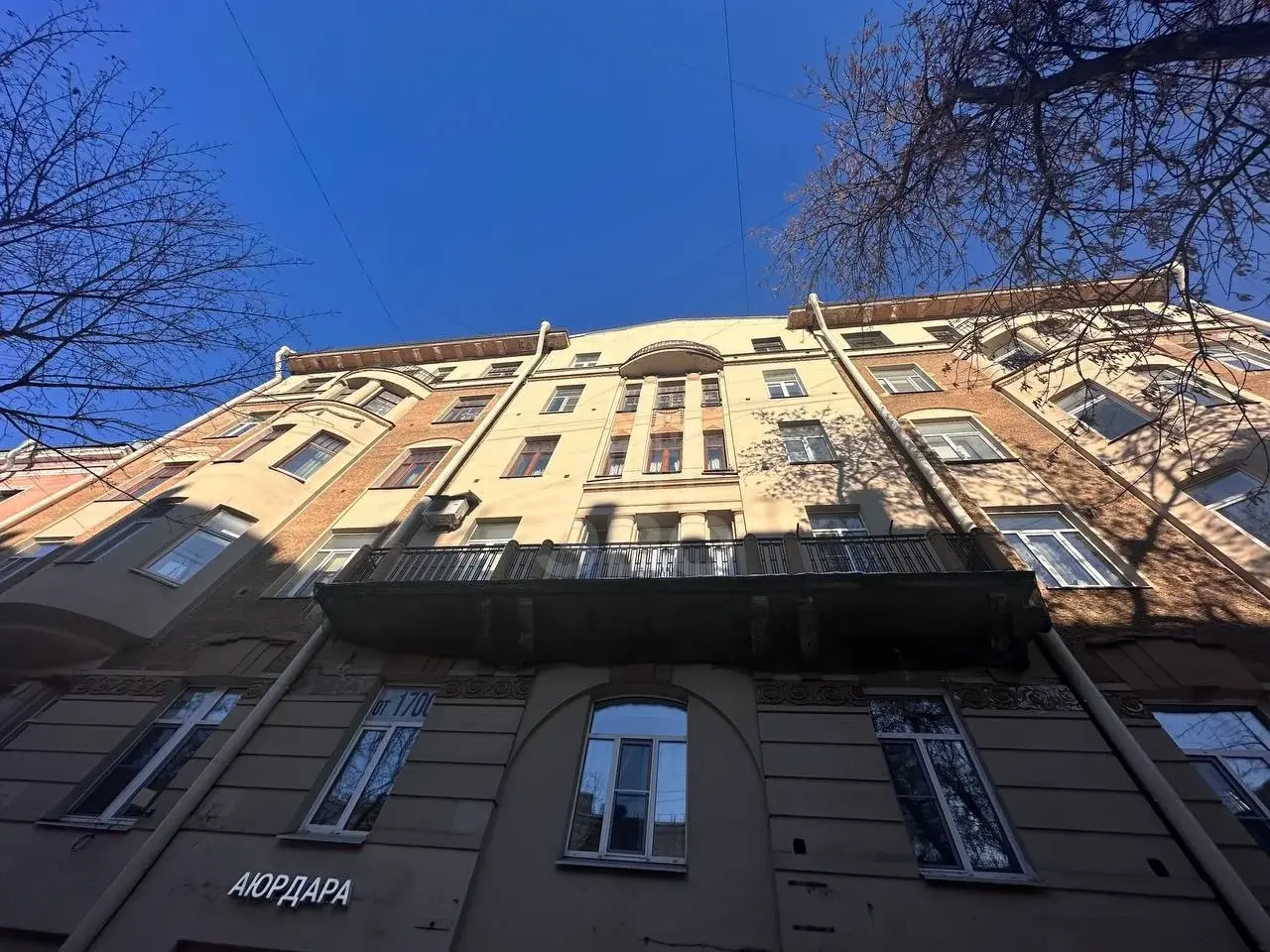комната в Санкт-Петербурге по адресу: 10-я В.О. линия, 15, к Б