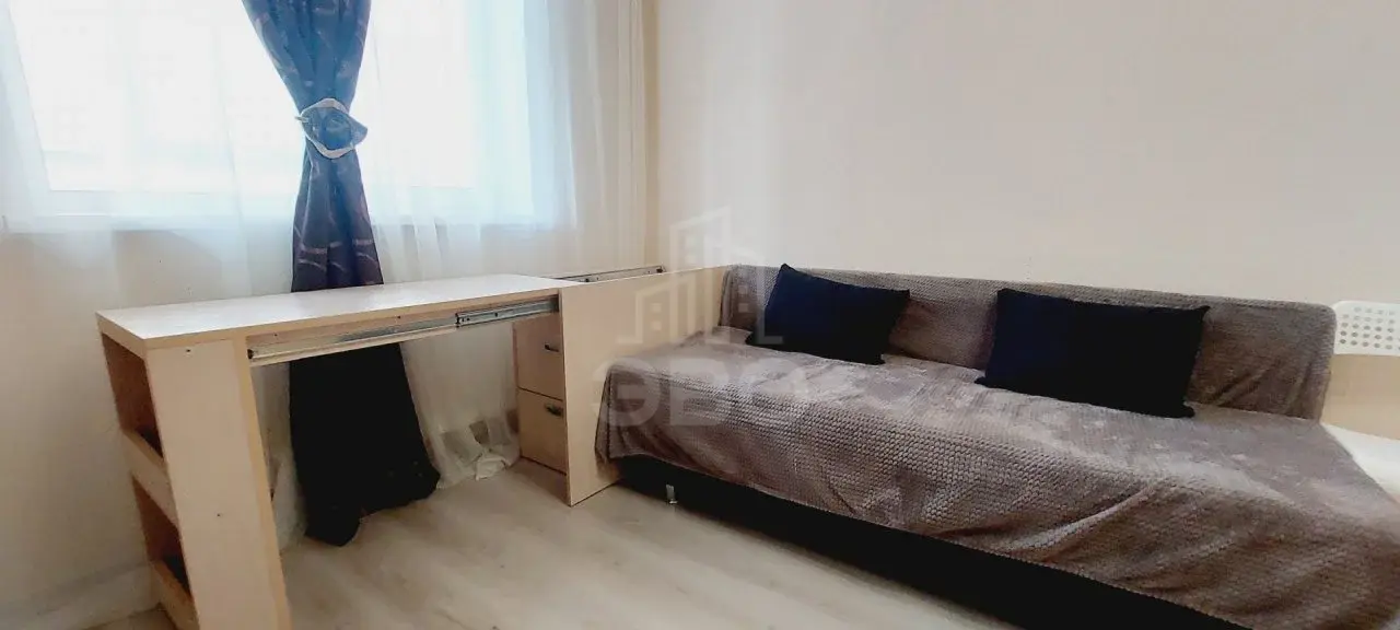 однокомнатная квартира в Санкт-Петербурге по адресу: Парашютная ул., 44, к 1