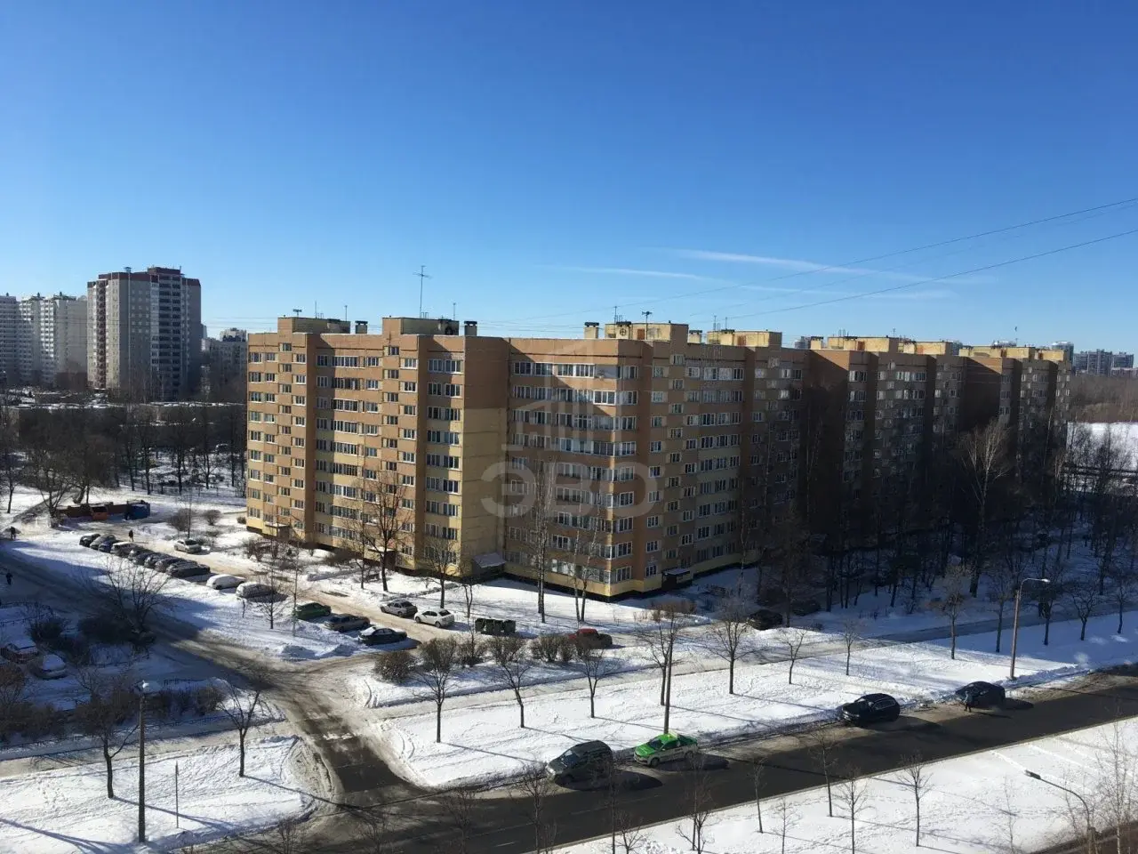трехкомнатная квартира в Санкт-Петербурге по адресу: Маршала Захарова ул., 22, к 1