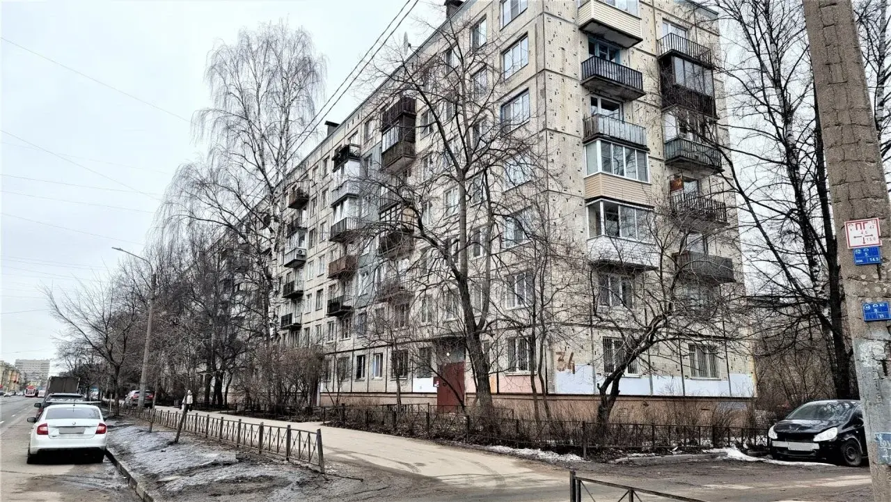 трехкомнатная квартира в Санкт-Петербурге по адресу: Большая Пороховская ул., 34