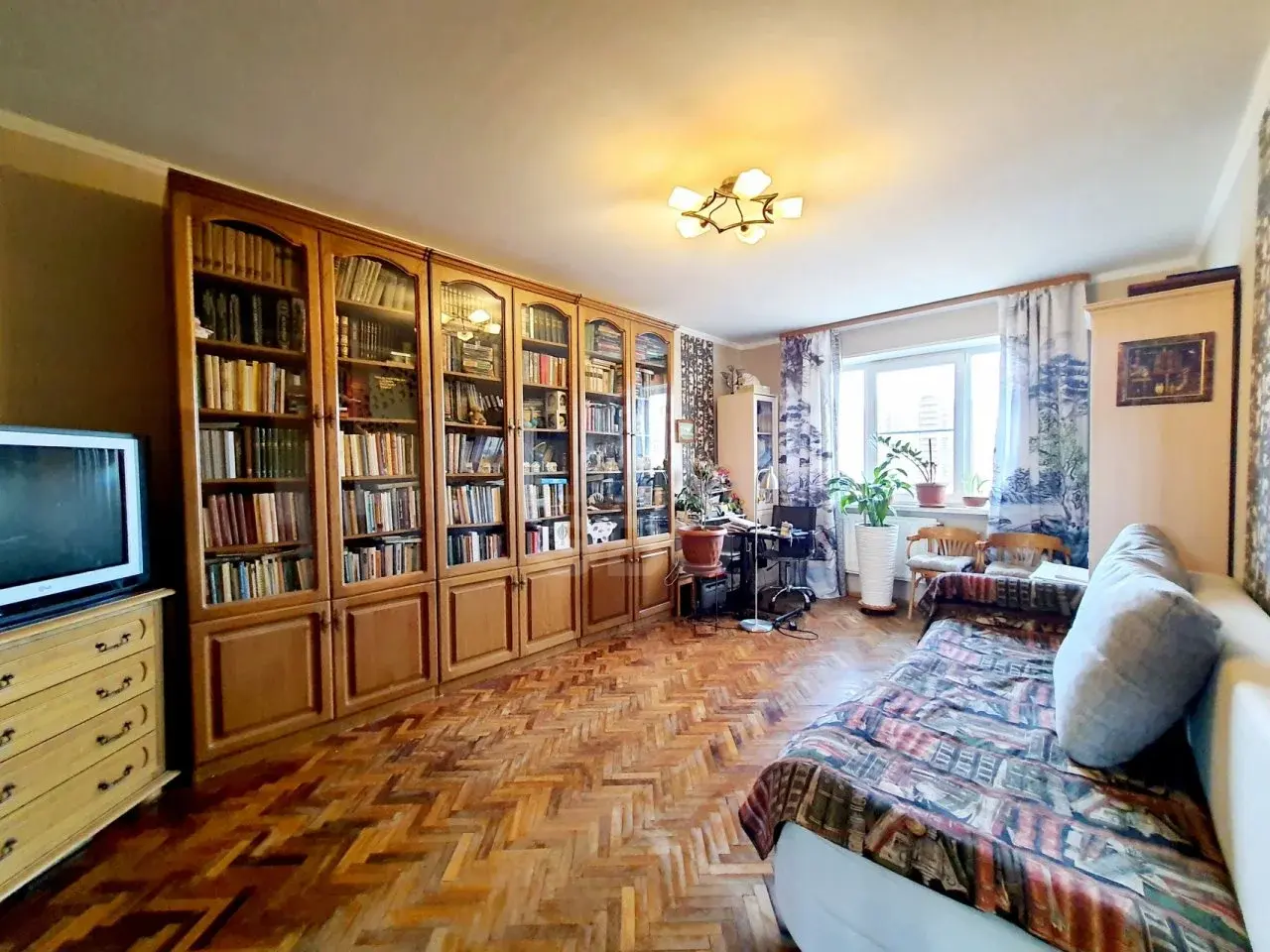 двухкомнатная квартира в Санкт-Петербурге по адресу: Кораблестроителей ул., 44, к 2