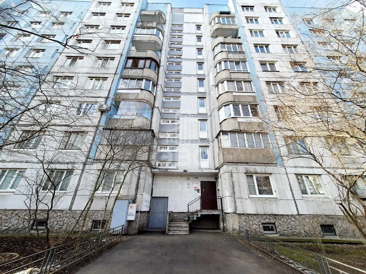 двухкомнатная квартира в Санкт-Петербурге по адресу: Кораблестроителей ул., 44, к 2