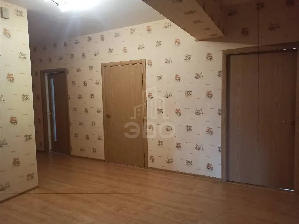 трехкомнатная квартира в Санкт-Петербурге по адресу: Руставели ул., 60