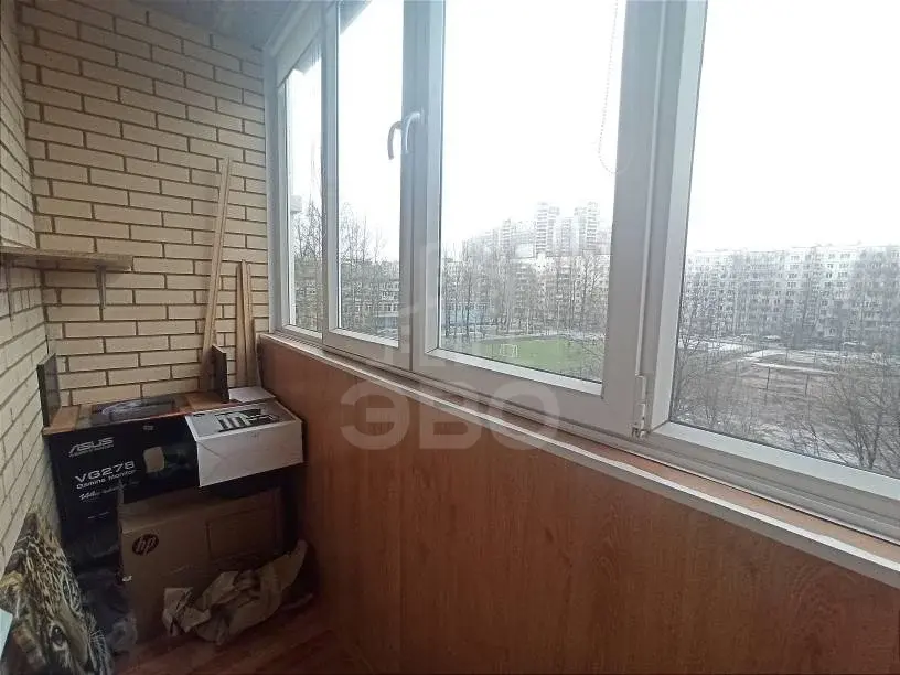 трехкомнатная квартира в Санкт-Петербурге по адресу: Руставели ул., 60