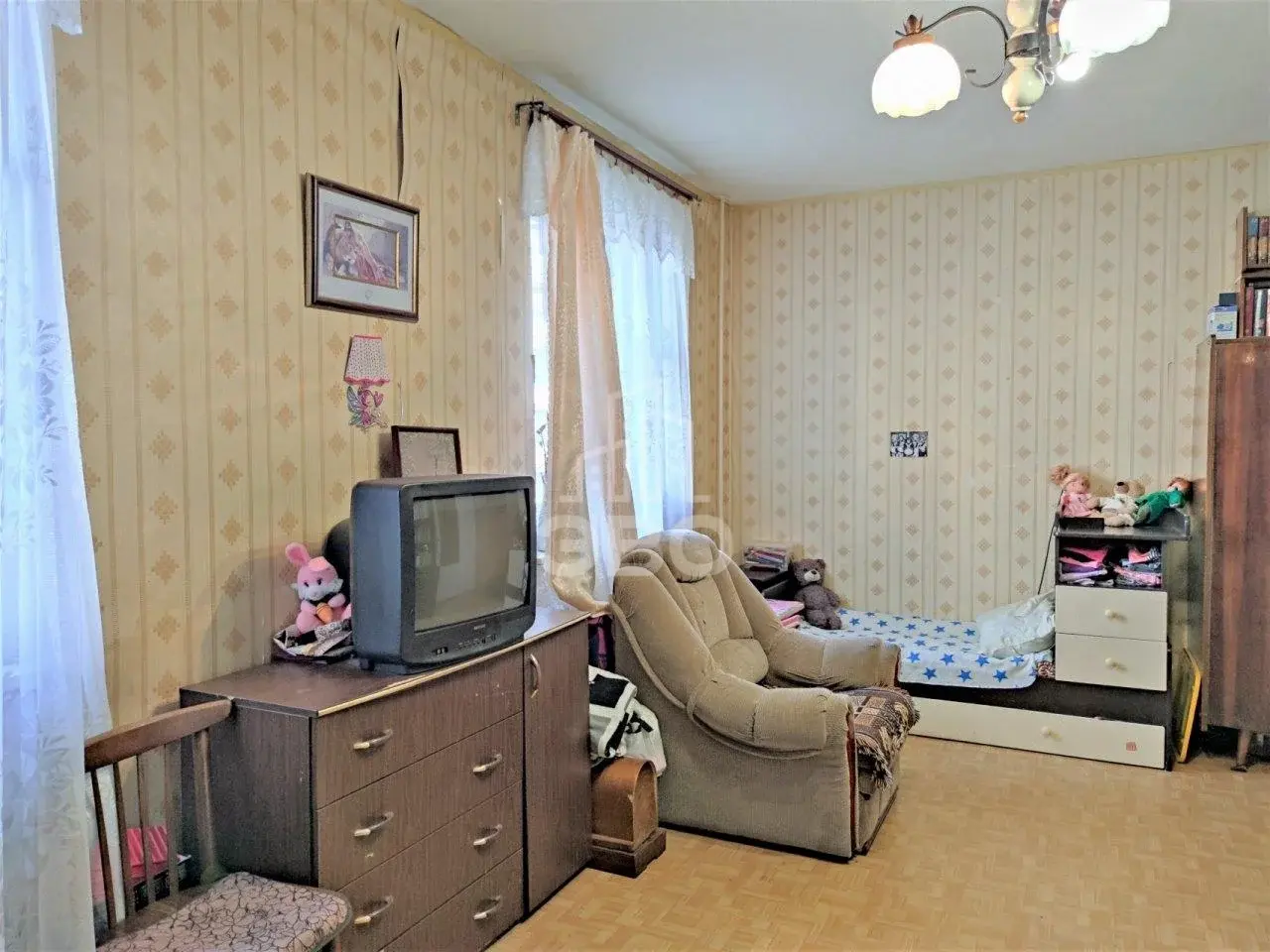 трехкомнатная квартира в Санкт-Петербурге по адресу: Вербная ул., 18, к 1, литера А