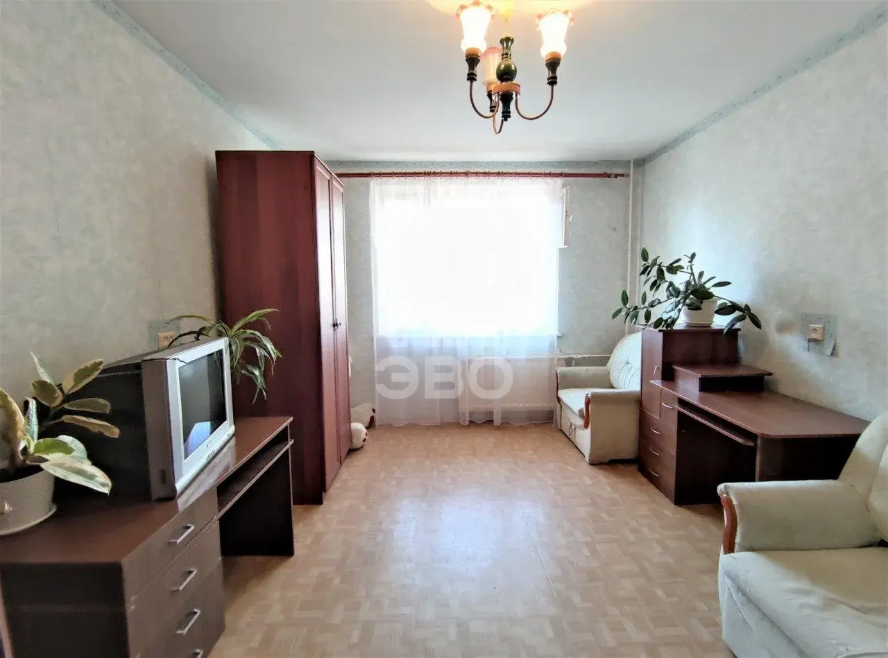 трехкомнатная квартира в Санкт-Петербурге по адресу: Вербная ул., 18, к 1, литера А