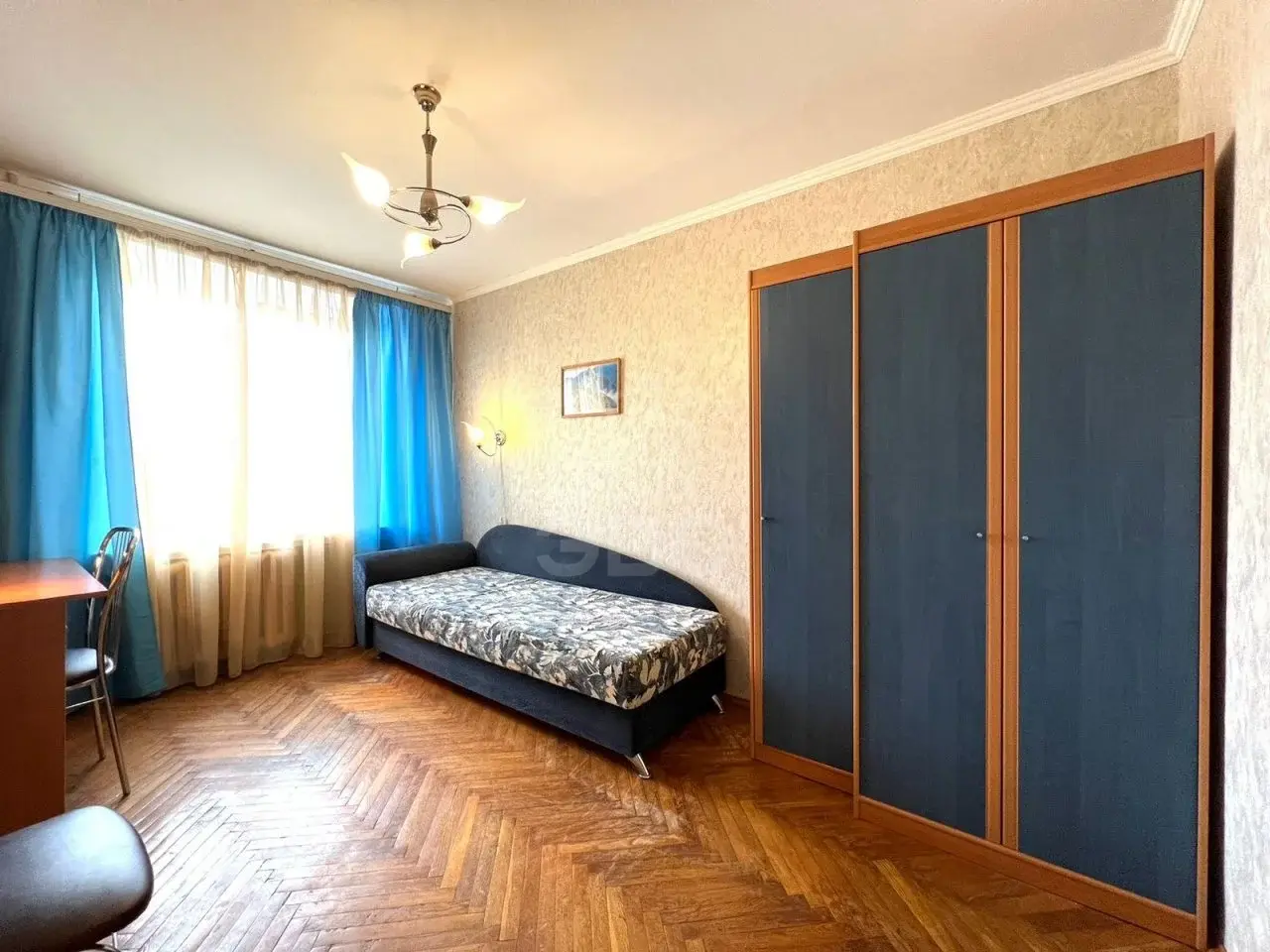 трехкомнатная квартира в Санкт-Петербурге по адресу: Лёни Голикова ул., 62