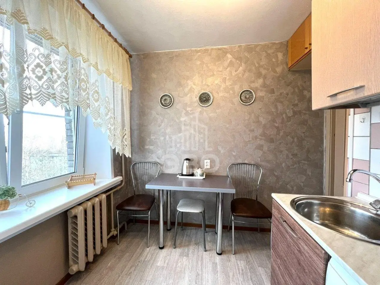 трехкомнатная квартира в Санкт-Петербурге по адресу: Лёни Голикова ул., 62