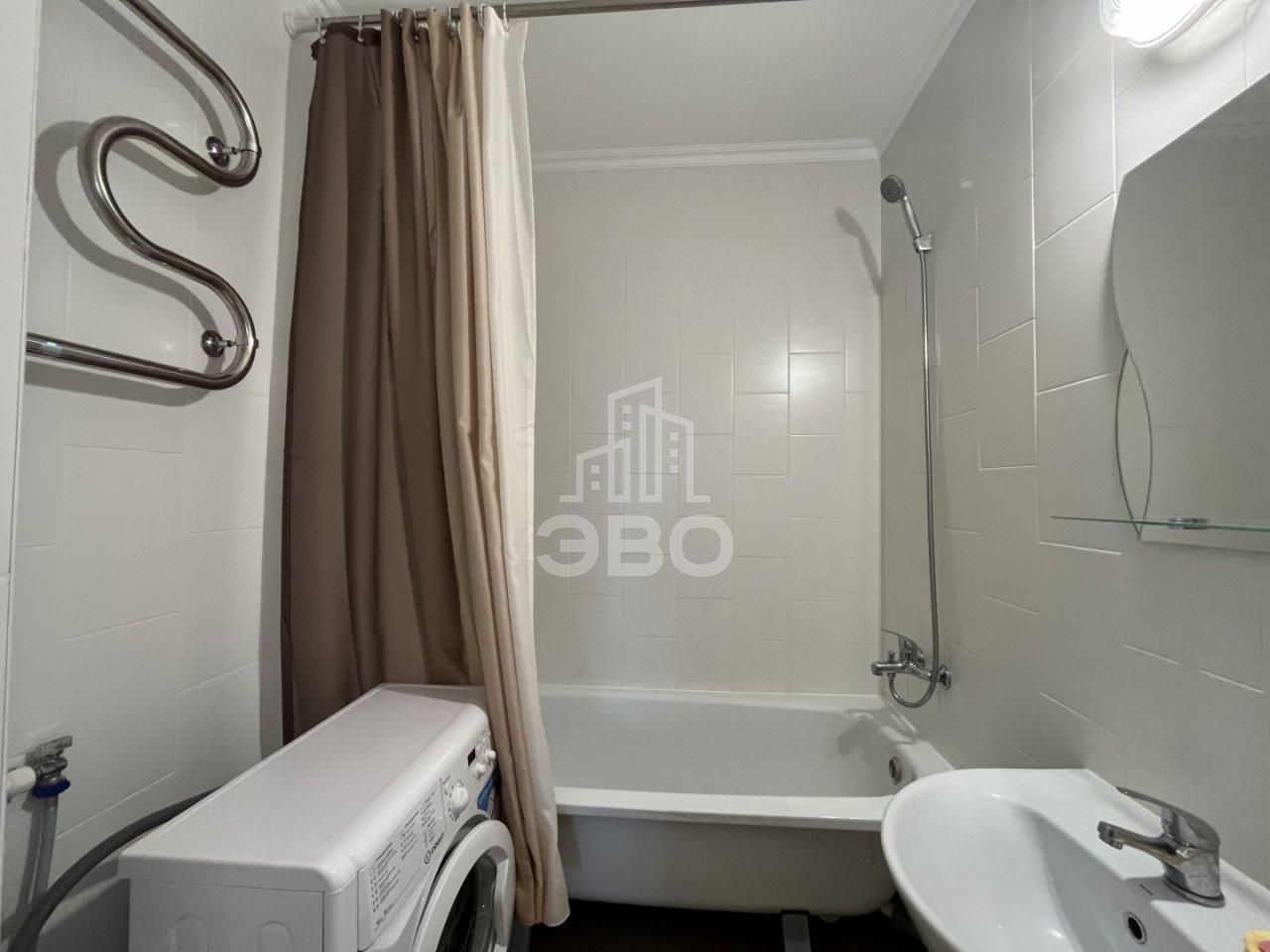 двухкомнатная квартира в Санкт-Петербурге по адресу: Реки Каменки наб., 21, к 1