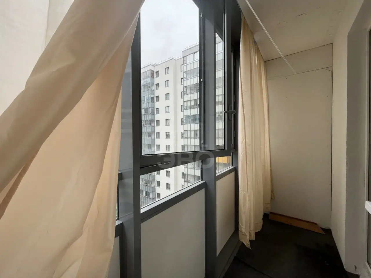 однокомнатная квартира в Санкт-Петербурге по адресу: Парашютная ул., 38, к 1