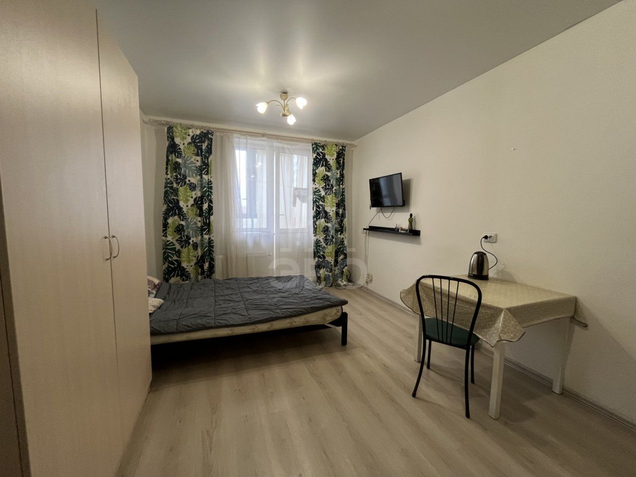 однокомнатная квартира в Санкт-Петербурге по адресу: Парашютная ул., 38, к 1