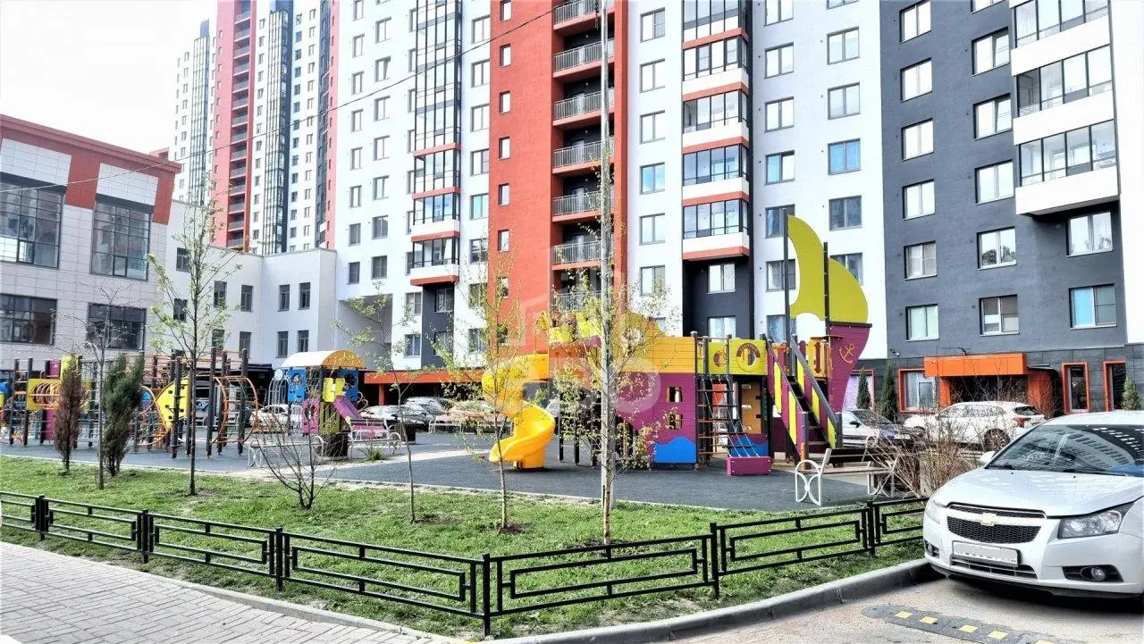 трехкомнатная квартира в Санкт-Петербурге по адресу: Балтийский б-р., 4