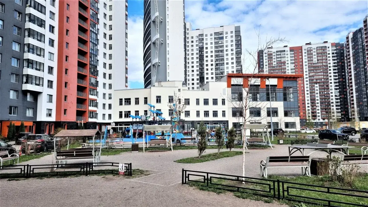 трехкомнатная квартира в Санкт-Петербурге по адресу: Балтийский б-р., 4