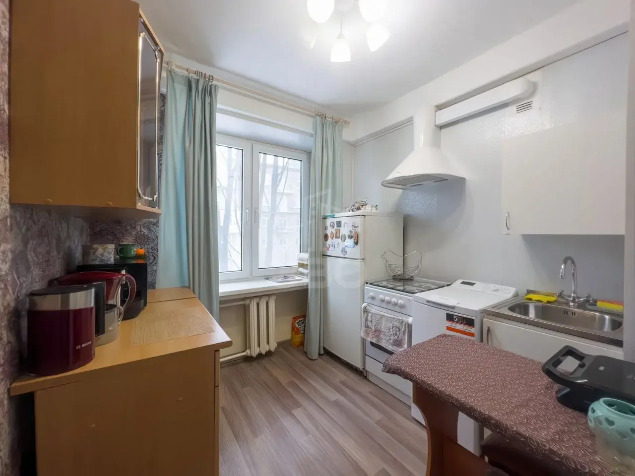 трехкомнатная квартира в Санкт-Петербурге по адресу: Федосеенко ул., 29