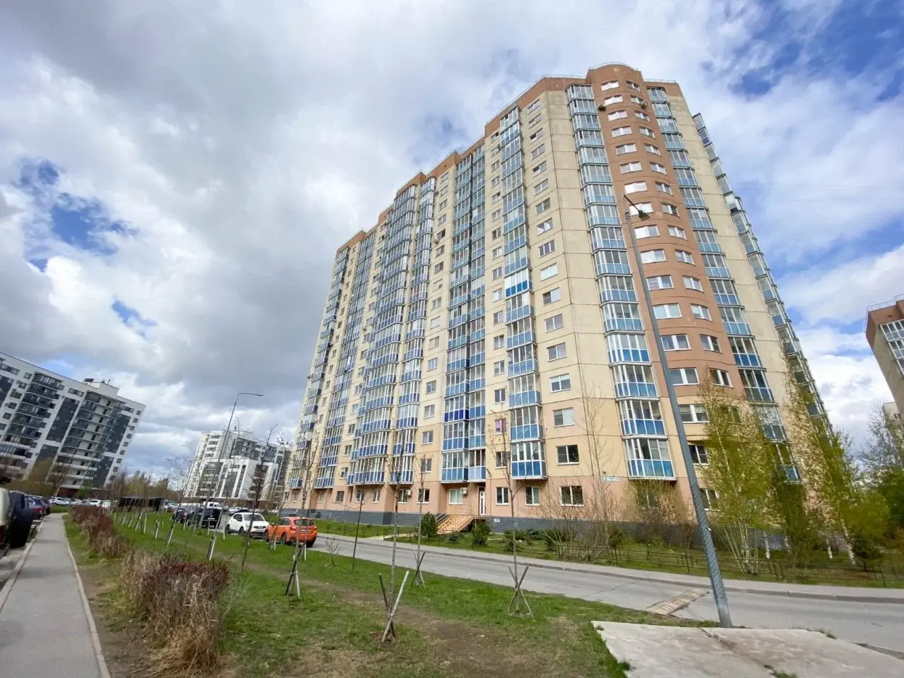 однокомнатная квартира в Санкт-Петербурге по адресу: Оптиков ул., 49, к 2