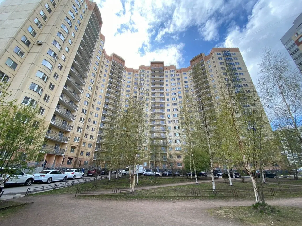 однокомнатная квартира в Санкт-Петербурге по адресу: Оптиков ул., 49, к 2