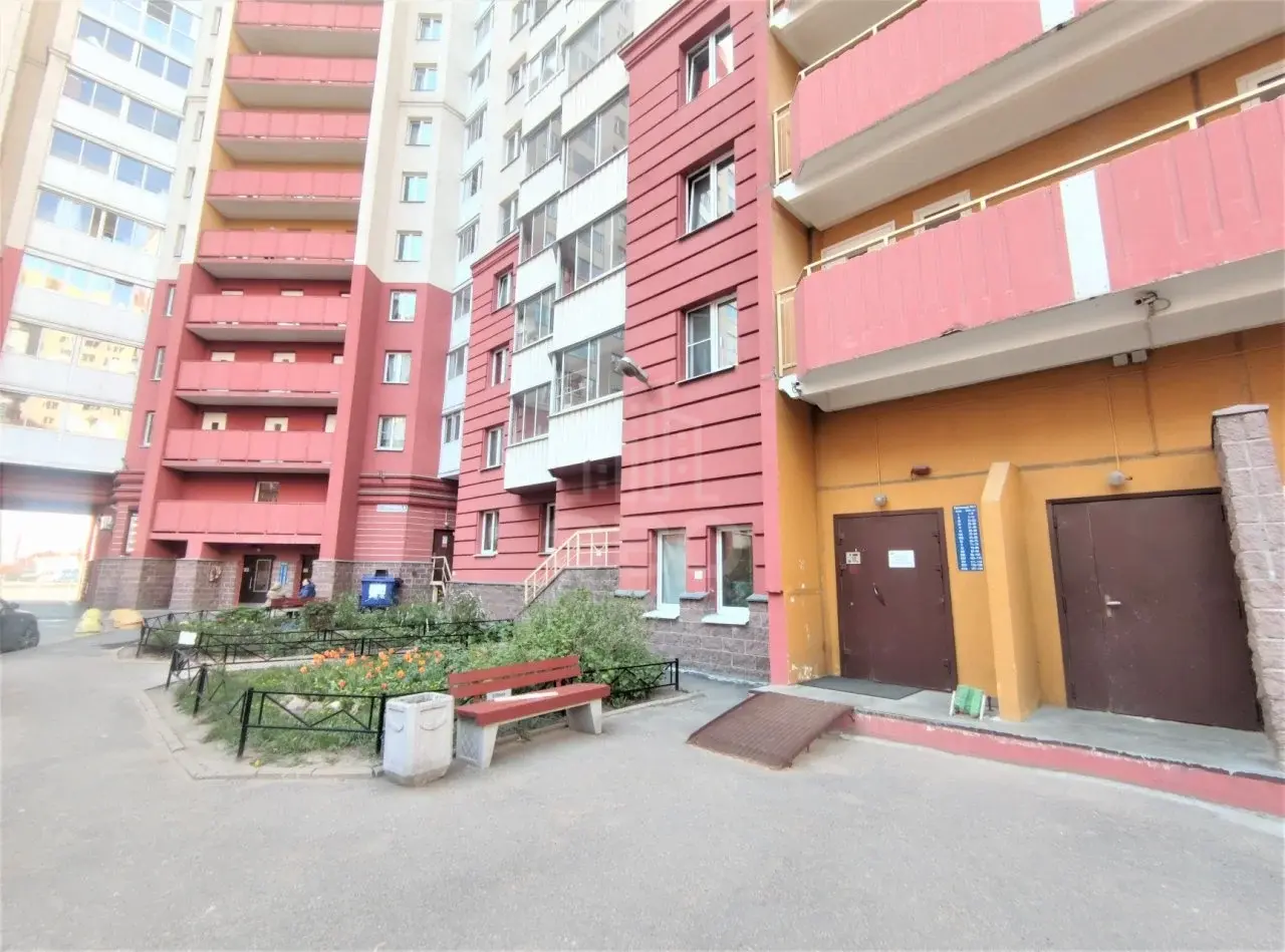 однокомнатная квартира в Санкт-Петербурге по адресу: Долгоозерная ул., 33, к 2